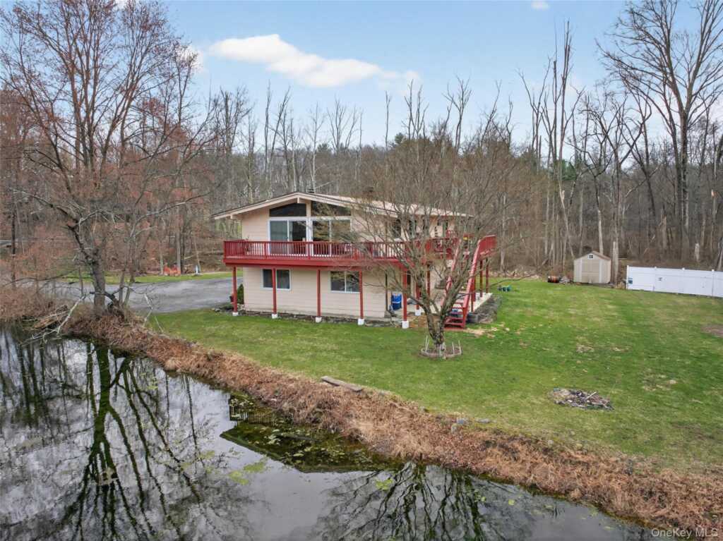 810 Haverstraw Road, Suffern, NY 10901 - Photo 45 of 49