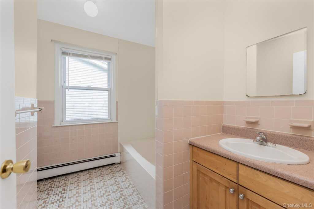 26 Fairview Avenue, White Plains, NY 10603 - Photo 13 of 13