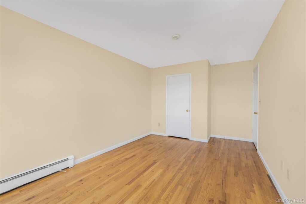 26 Fairview Avenue, White Plains, NY 10603 - Photo 7 of 13