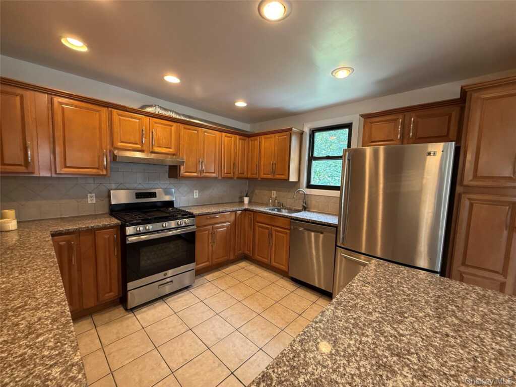 423 Halstead Avenue, Rye, NY 10543 - Photo 15 of 25