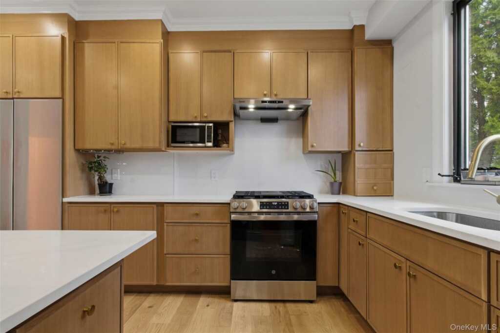 423 Halstead Avenue, Rye, NY 10543 - Photo 4 of 25