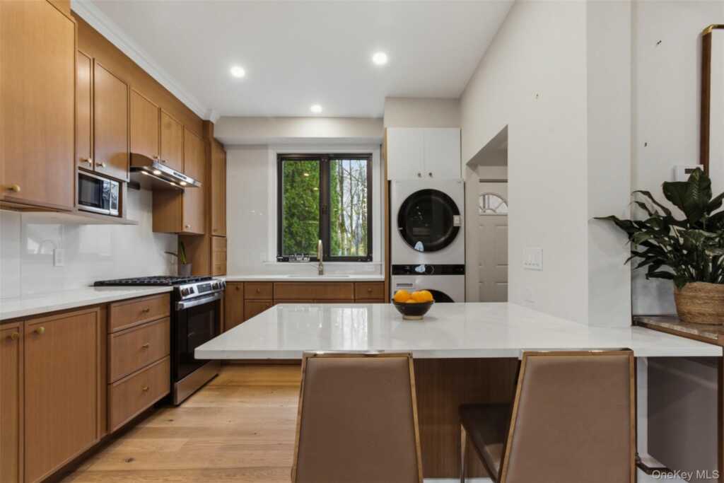 423 Halstead Avenue, Rye, NY 10543 - Photo 5 of 25