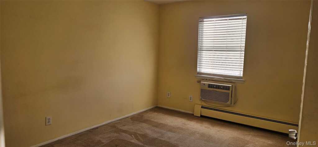 276 Parkside Drive, Suffern, NY 10901 - Photo 12 of 19