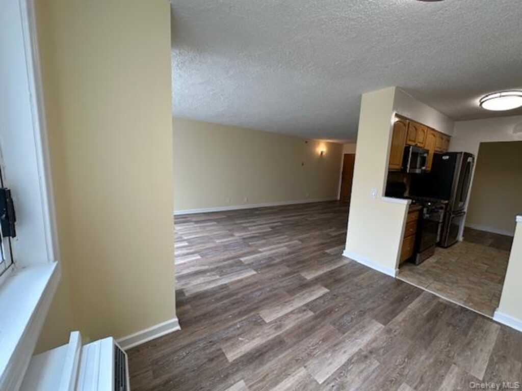 14 Nosband Avenue, Unit #1j, White Plains, NY 10605 - Photo 13 of 35