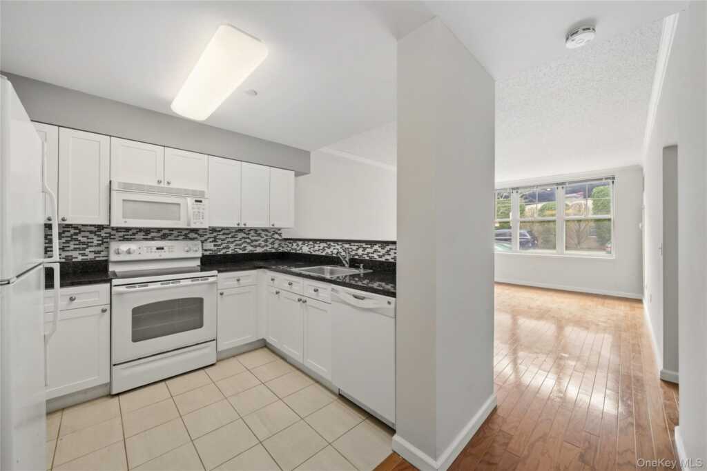 300 Mamaroneck Avenue, Unit #323, White Plains, NY 10604 - Photo 5 of 29