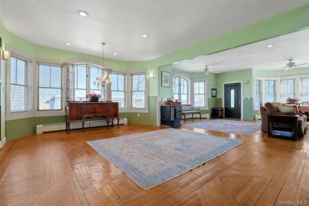 19 E Catherine Street, Nyack, NY 10960 - Photo 10 of 50