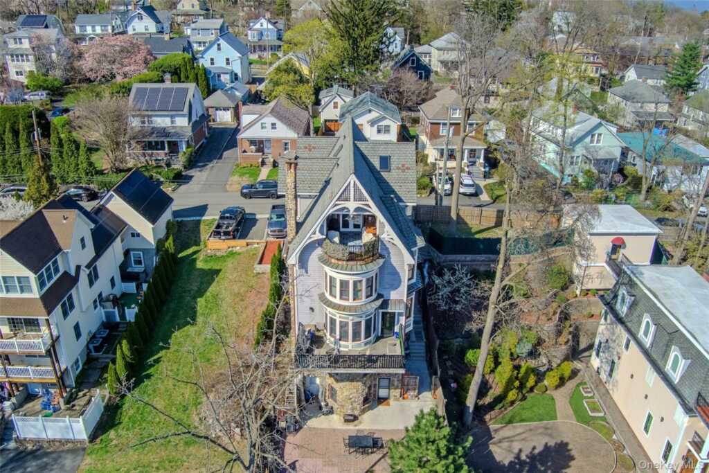 19 E Catherine Street, Nyack, NY 10960 - Photo 3 of 50