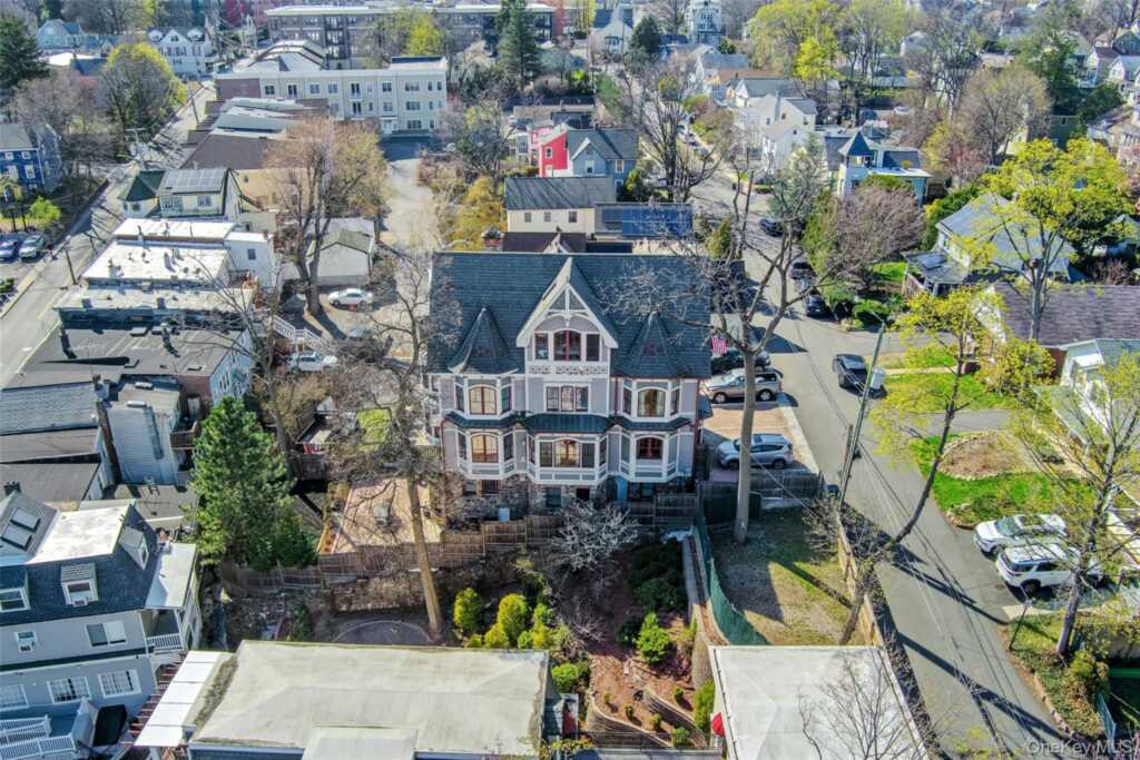 19 E Catherine Street, Nyack, NY 10960 - Photo 4 of 50