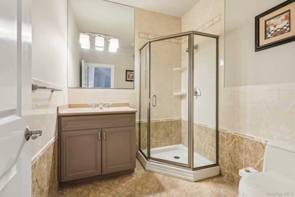 2 Tompkins Court, Nyack, NY 10960 - Photo 17 of 45