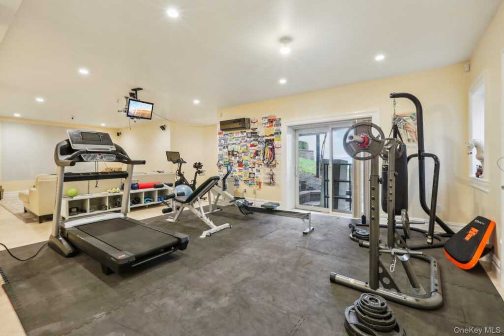 2 Tompkins Court, Nyack, NY 10960 - Photo 35 of 45