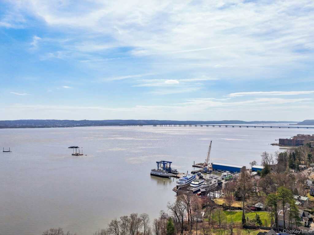 2 Tompkins Court, Nyack, NY 10960 - Photo 41 of 45