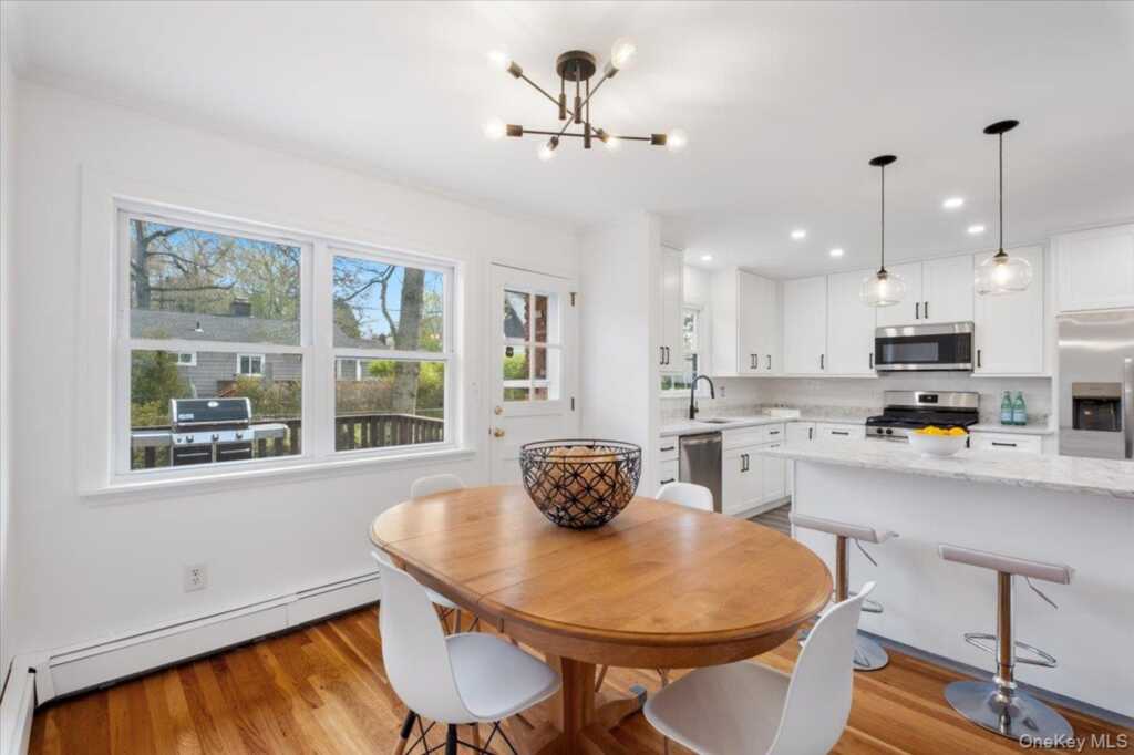 53 Jennings Road, White Plains, NY 10605 - Photo 4 of 23