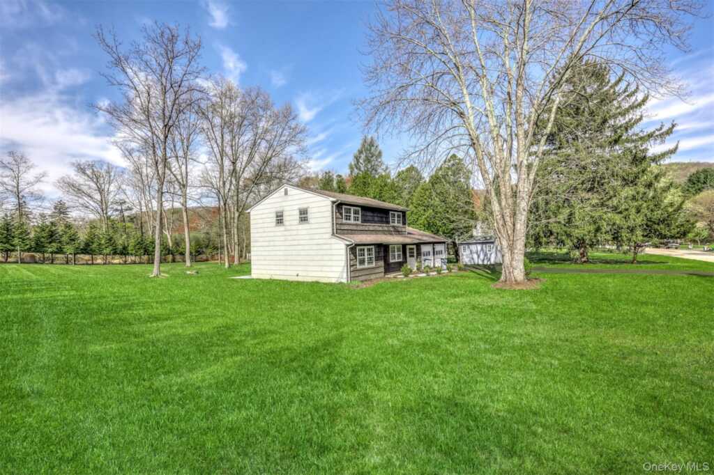 1 Cottage Lane, Suffern, NY 10901 - Photo 2 of 24