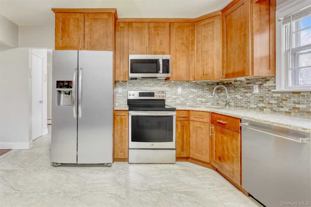 1 Cottage Lane, Suffern, NY 10901 - Photo 8 of 24