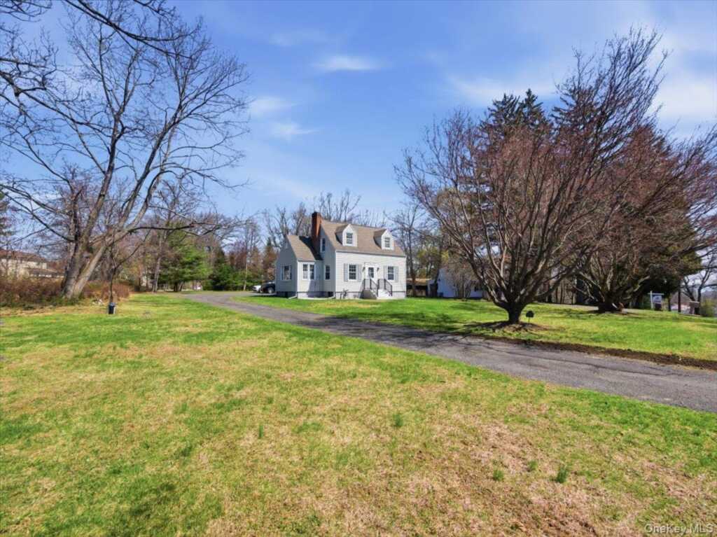 311 Willow Grove Road, Stony Point, NY 10980 - Photo 4 of 42