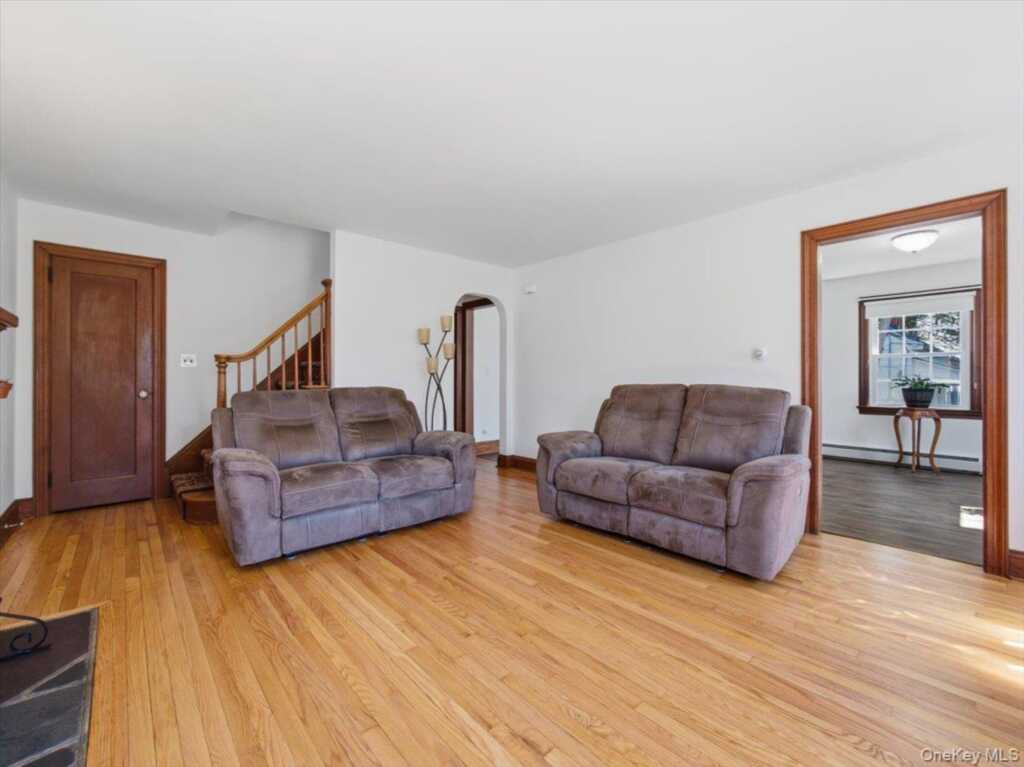 311 Willow Grove Road, Stony Point, NY 10980 - Photo 8 of 42