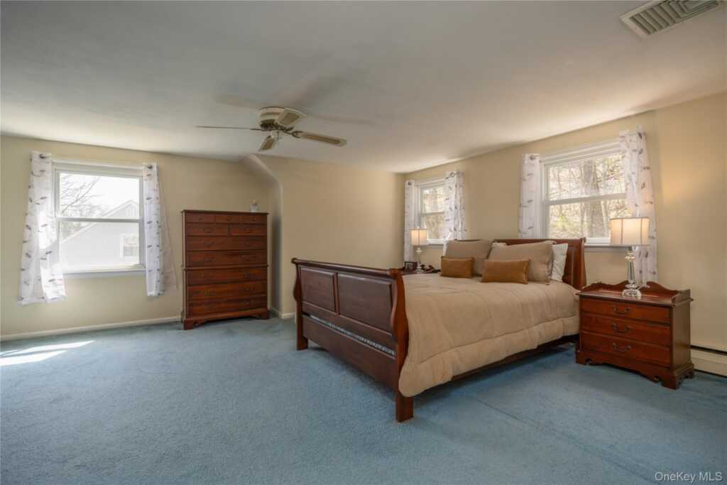 40 Graney Court, Pearl River, NY 10965 - Photo 13 of 24