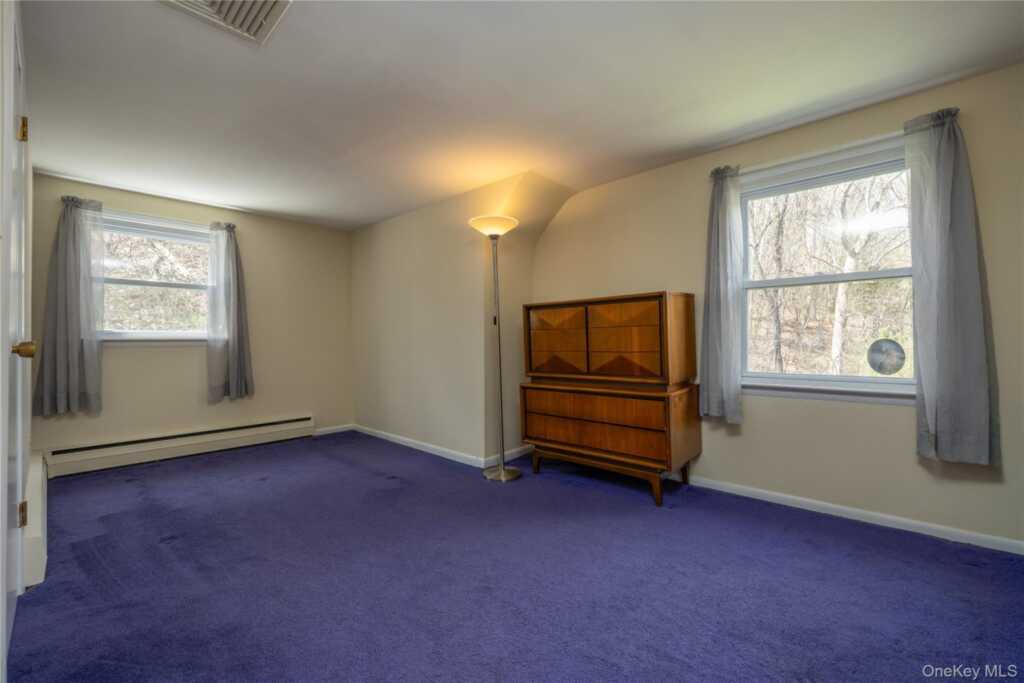 40 Graney Court, Pearl River, NY 10965 - Photo 16 of 24