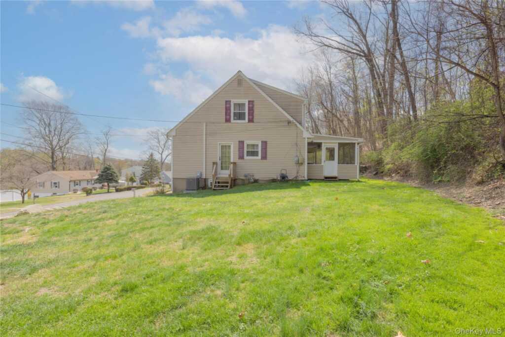 40 Graney Court, Pearl River, NY 10965 - Photo 23 of 24