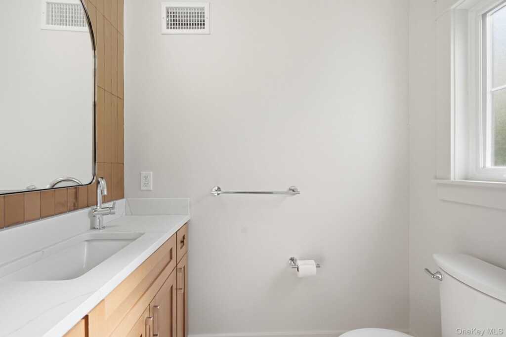 54 Lindbergh Avenue, Rye, NY 10580 - Photo 11 of 28