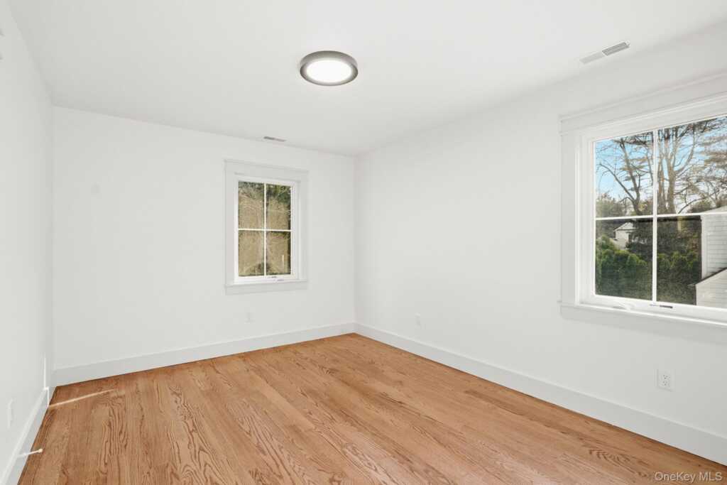 54 Lindbergh Avenue, Rye, NY 10580 - Photo 18 of 28