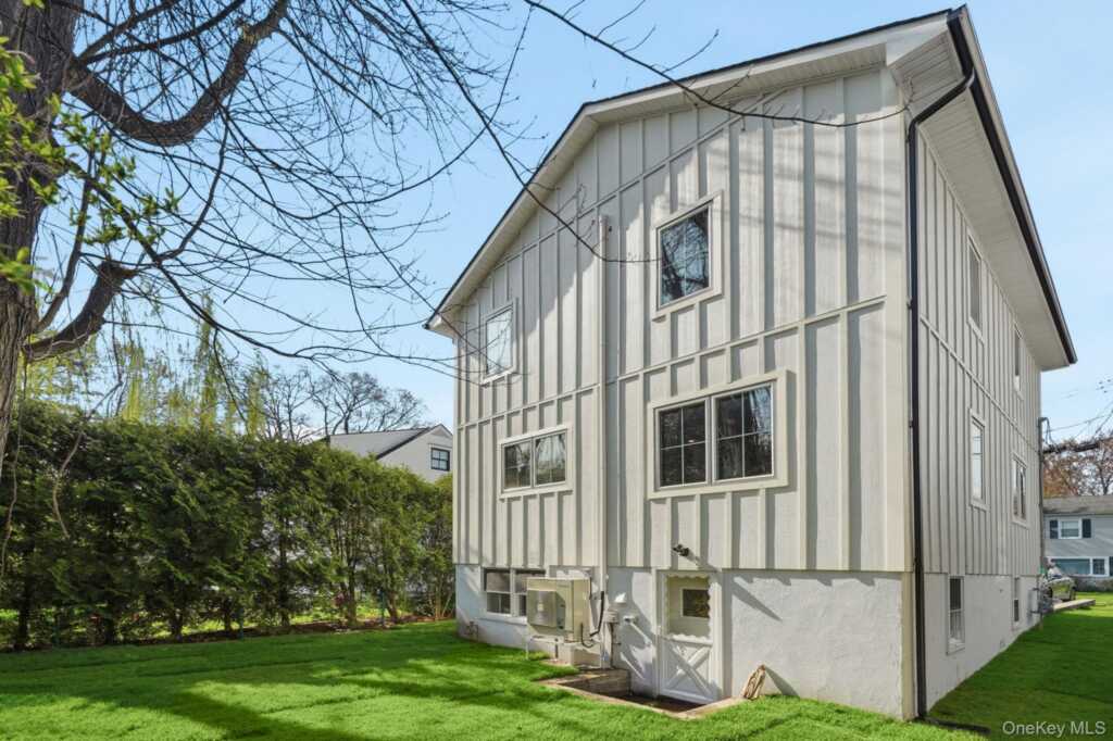 54 Lindbergh Avenue, Rye, NY 10580 - Photo 23 of 28