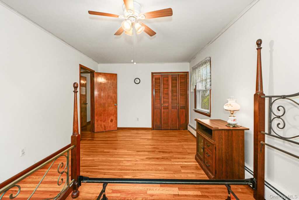 32 Chase Avenue, White Plains, NY 10606 - Photo 19 of 39