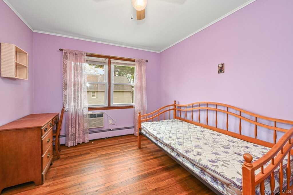 32 Chase Avenue, White Plains, NY 10606 - Photo 22 of 39