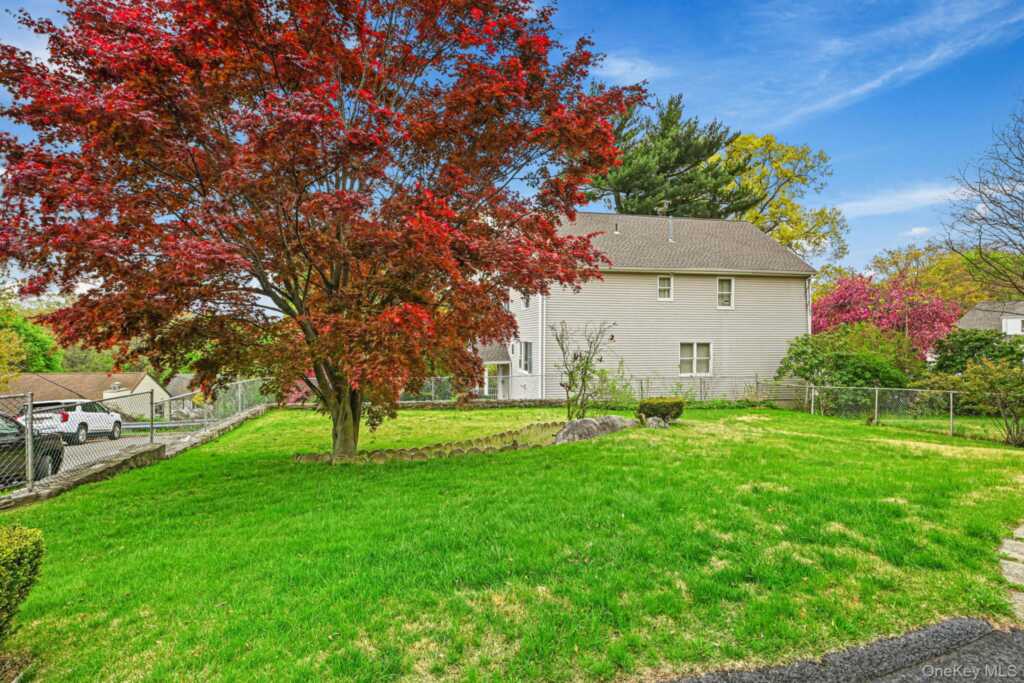 32 Chase Avenue, White Plains, NY 10606 - Photo 37 of 39