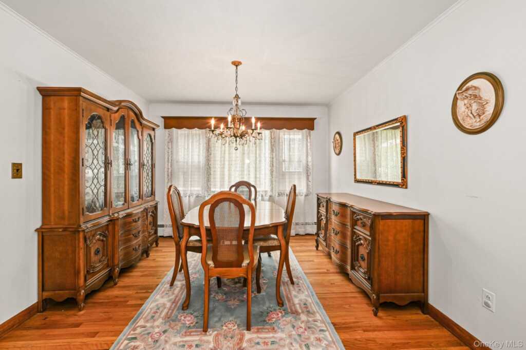32 Chase Avenue, White Plains, NY 10606 - Photo 8 of 39