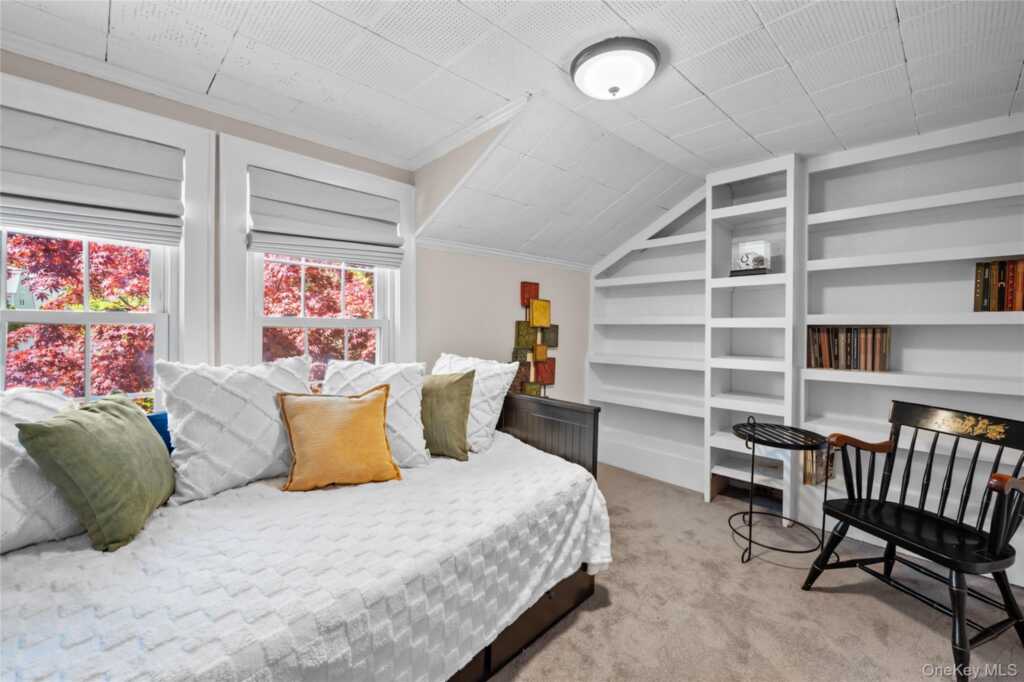 1 Pembroke Street, New Rochelle, NY 10801 - Photo 24 of 47