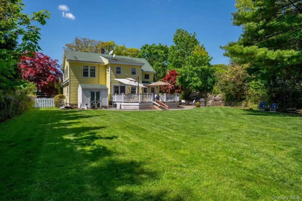 1 Pembroke Street, New Rochelle, NY 10801 - Photo 42 of 47