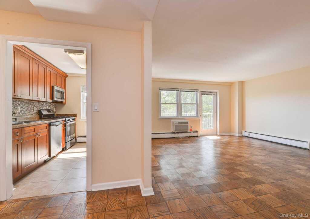 101 Gedney Street, Unit #4Y, Nyack, NY 10960 - Photo 3 of 13
