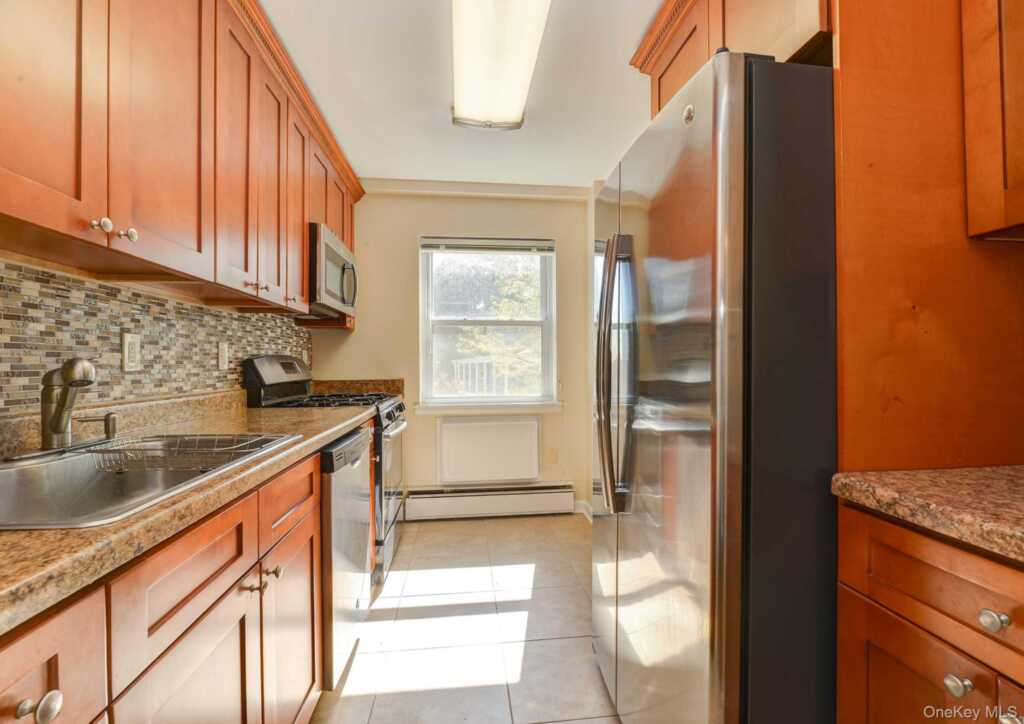 101 Gedney Street, Unit #4Y, Nyack, NY 10960 - Photo 8 of 13