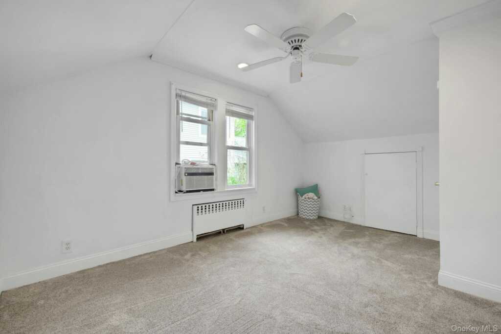 35 Chase Avenue, White Plains, NY 10606 - Photo 21 of 37
