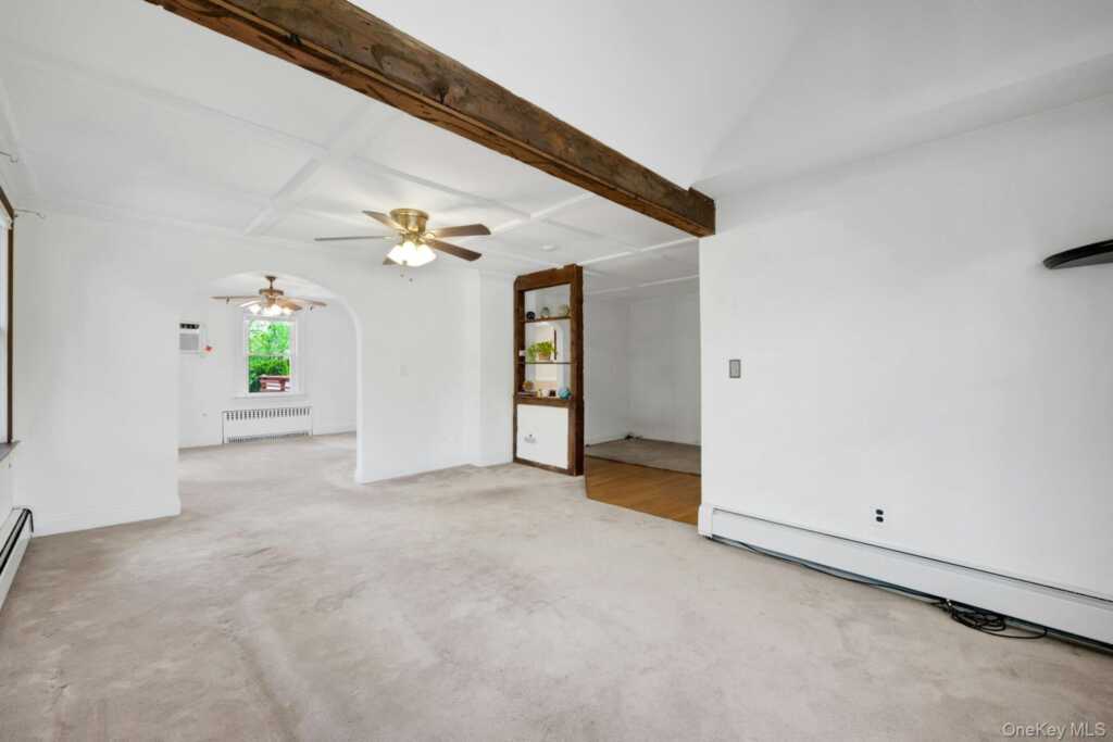 35 Chase Avenue, White Plains, NY 10606 - Photo 3 of 37