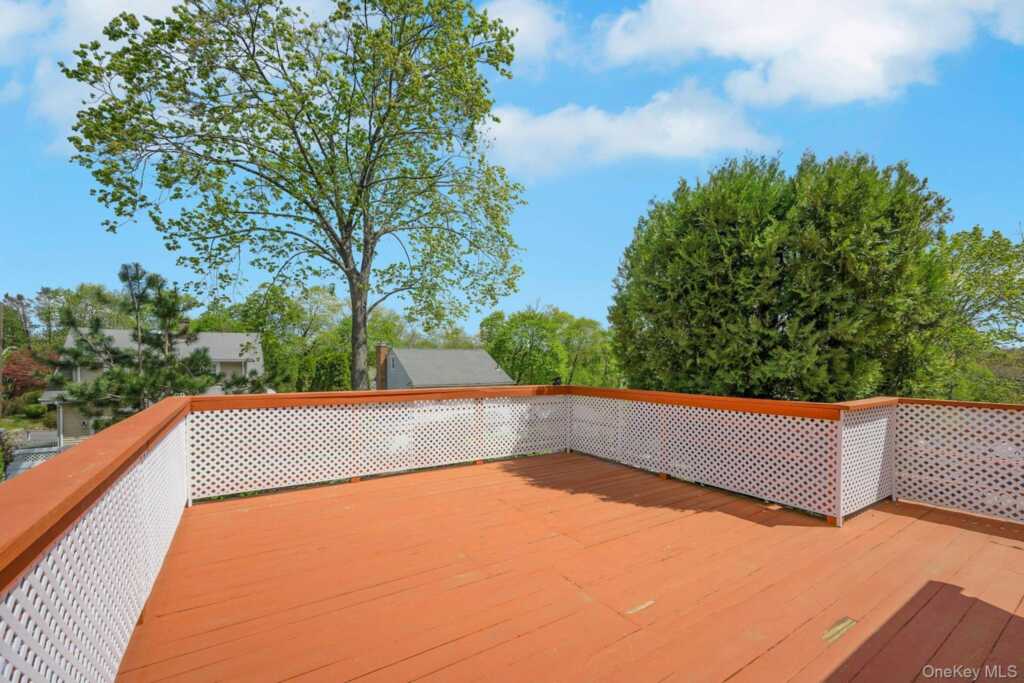 35 Chase Avenue, White Plains, NY 10606 - Photo 30 of 37
