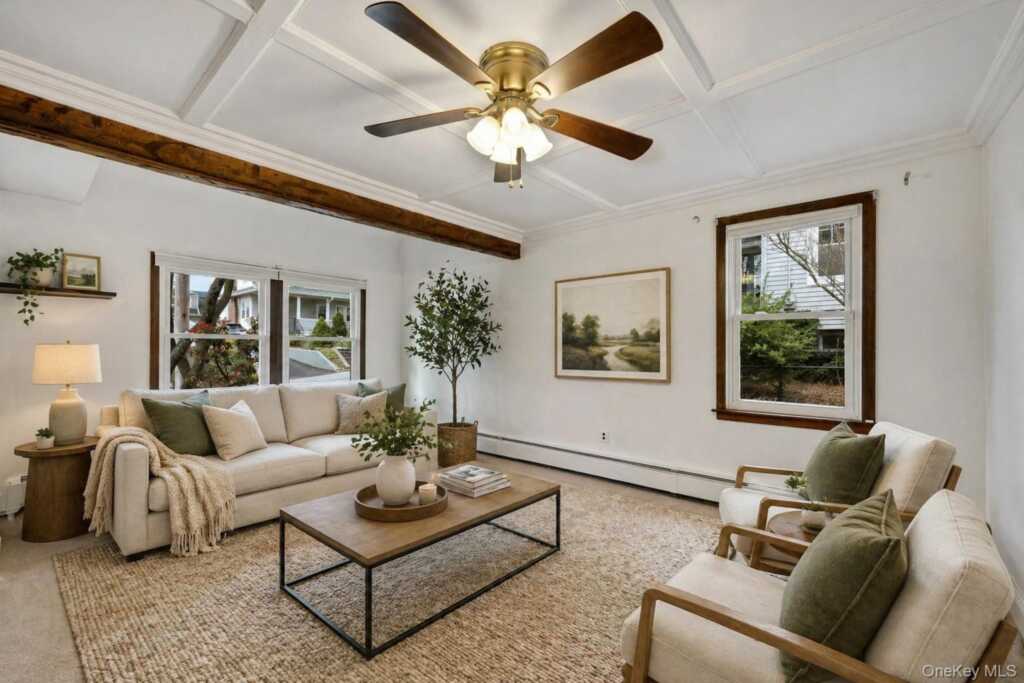 35 Chase Avenue, White Plains, NY 10606 - Photo 6 of 37