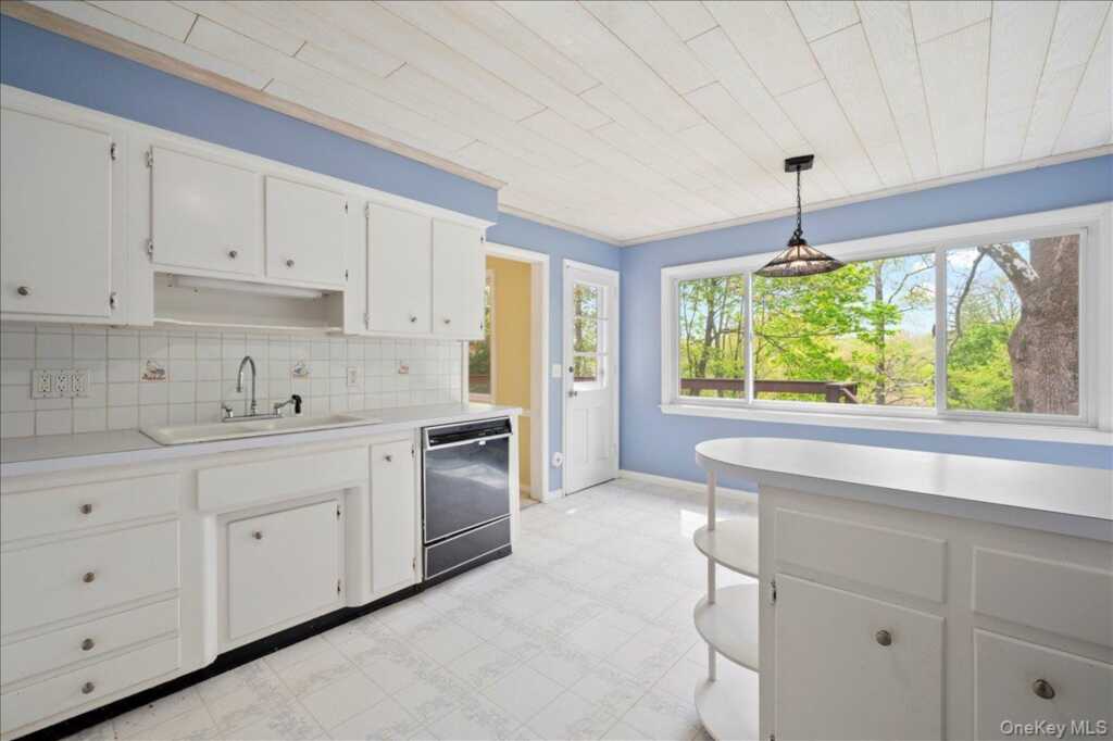 625 North Street, White Plains, NY 10605 - Photo 14 of 45