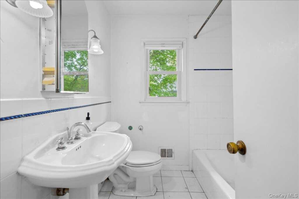625 North Street, White Plains, NY 10605 - Photo 28 of 45