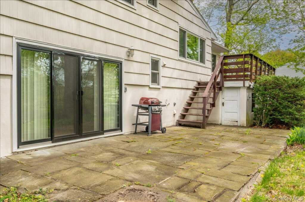625 North Street, White Plains, NY 10605 - Photo 33 of 45