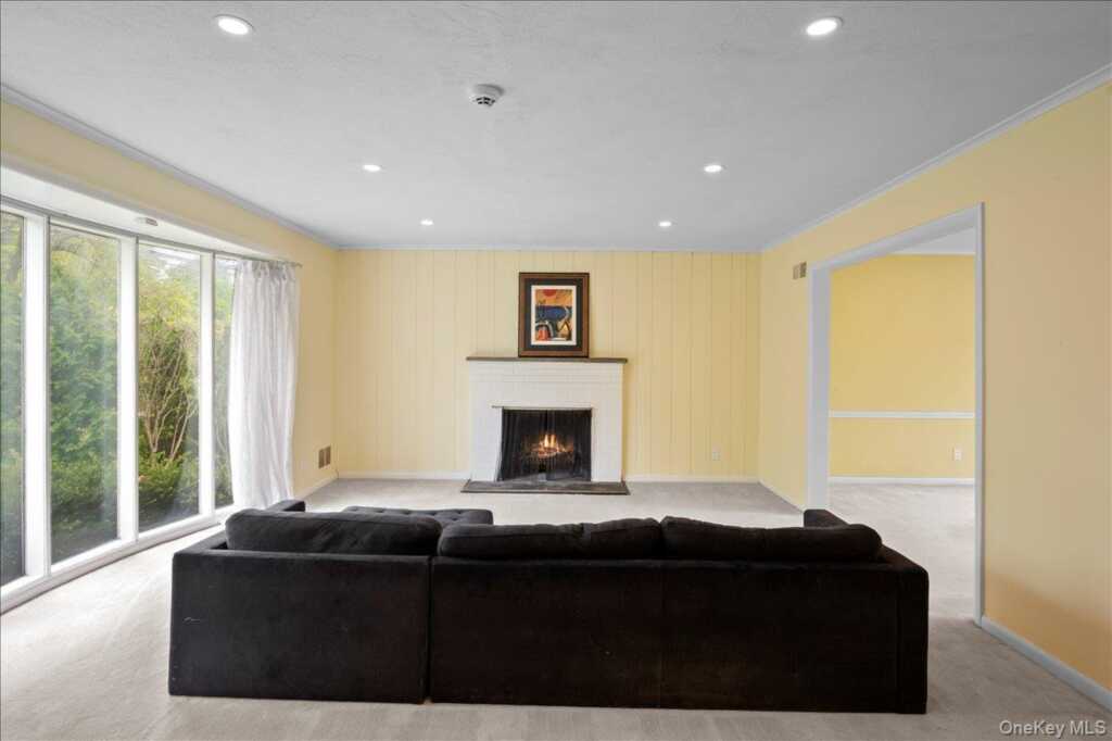 625 North Street, White Plains, NY 10605 - Photo 8 of 45