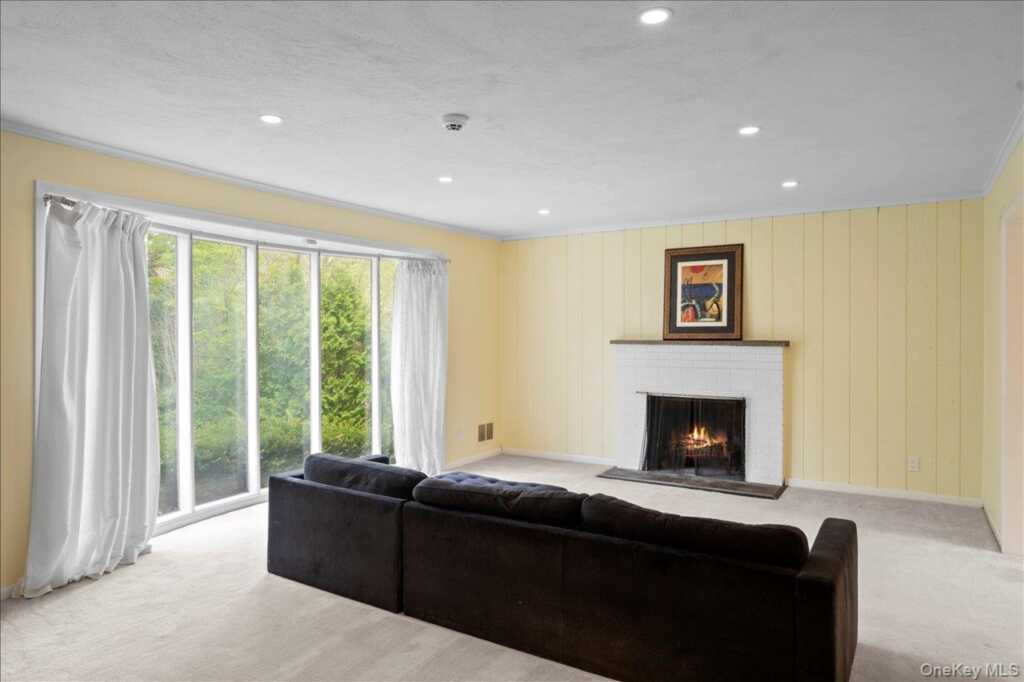 625 North Street, White Plains, NY 10605 - Photo 9 of 45