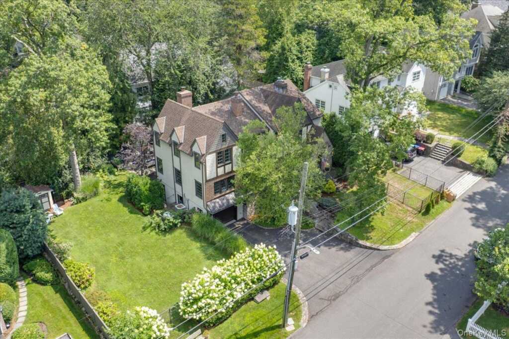 30 Lindbergh Avenue, Rye, NY 10580 - Photo 32 of 36