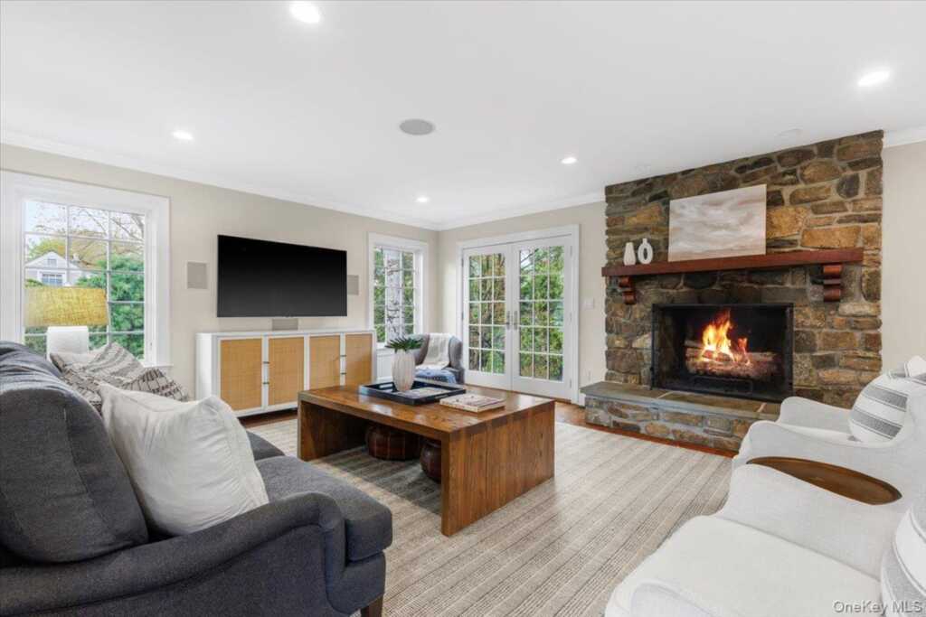 30 Lindbergh Avenue, Rye, NY 10580 - Photo 7 of 36