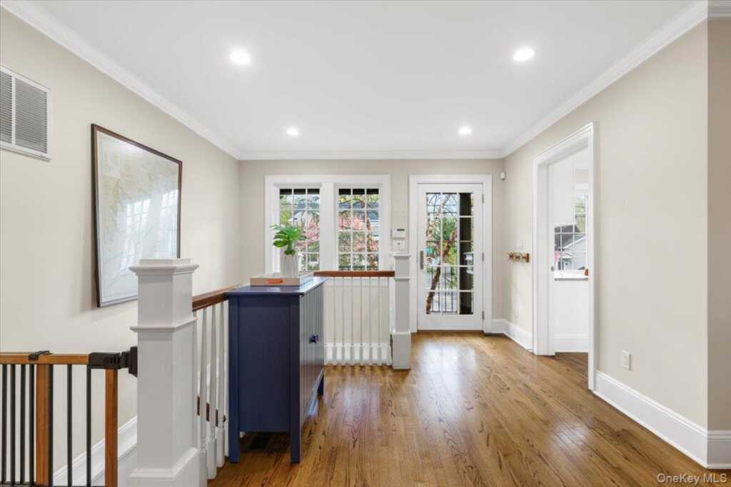 30 Lindbergh Avenue, Rye, NY 10580 - Photo 9 of 36