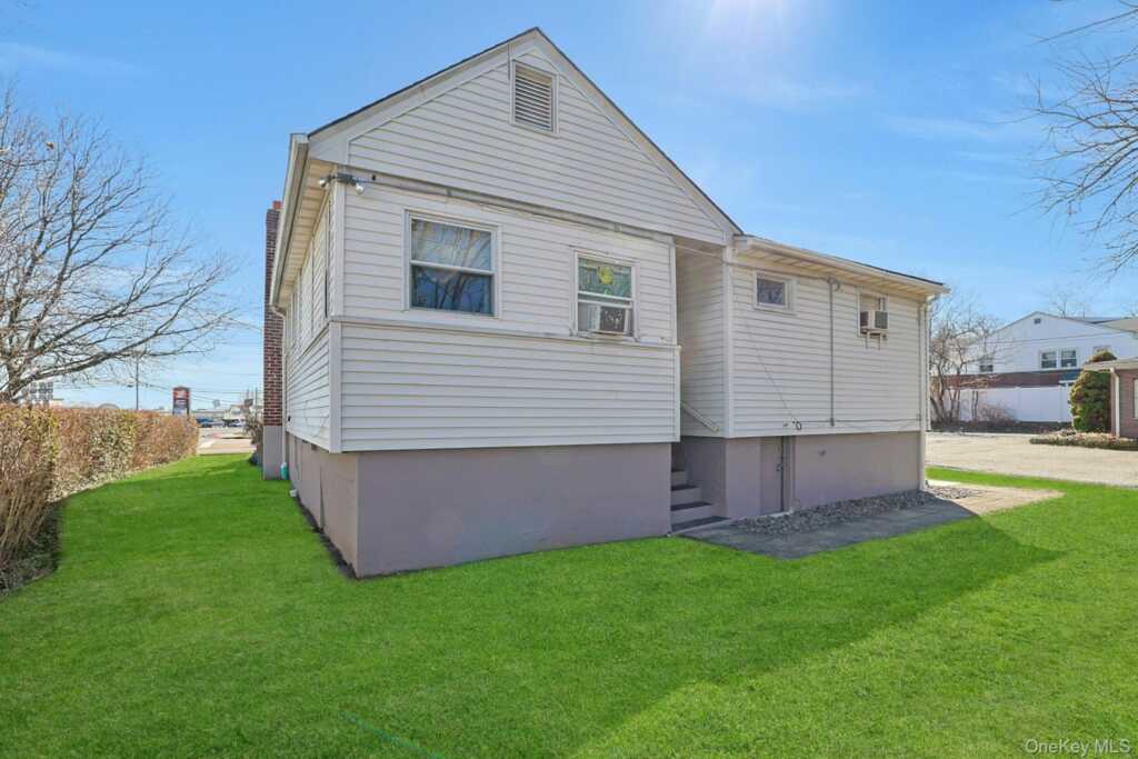 3 Grandview Avenue, Nanuet, NY 10954 - Photo 21 of 38