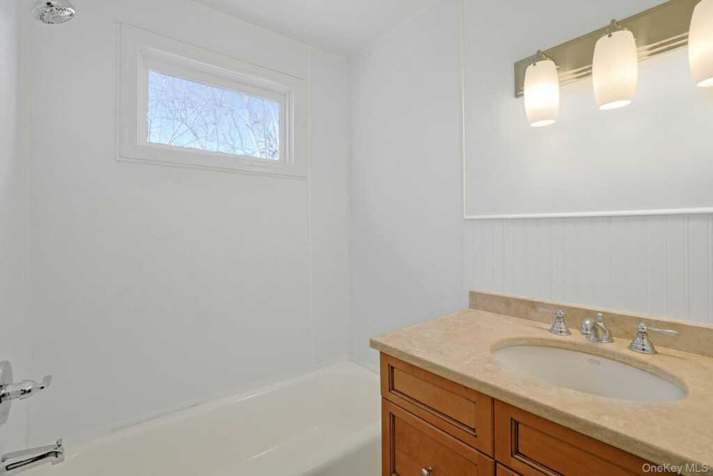 3 Grandview Avenue, Nanuet, NY 10954 - Photo 33 of 38