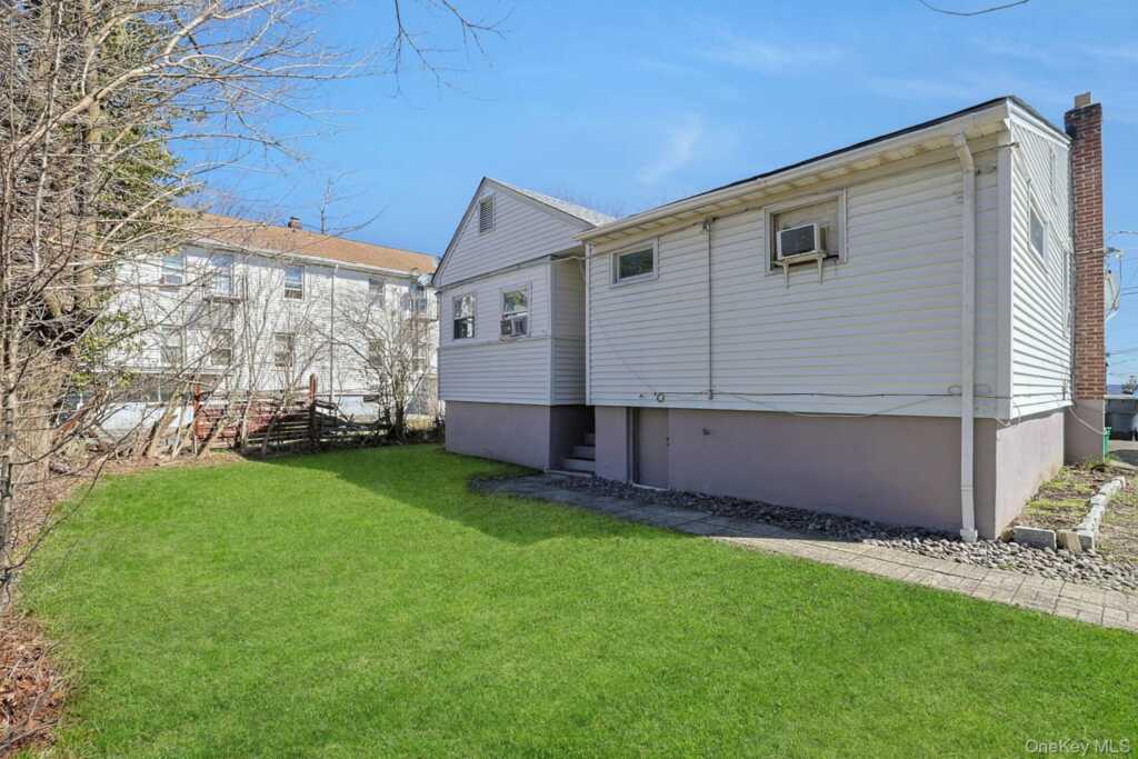 3 Grandview Avenue, Nanuet, NY 10954 - Photo 35 of 38