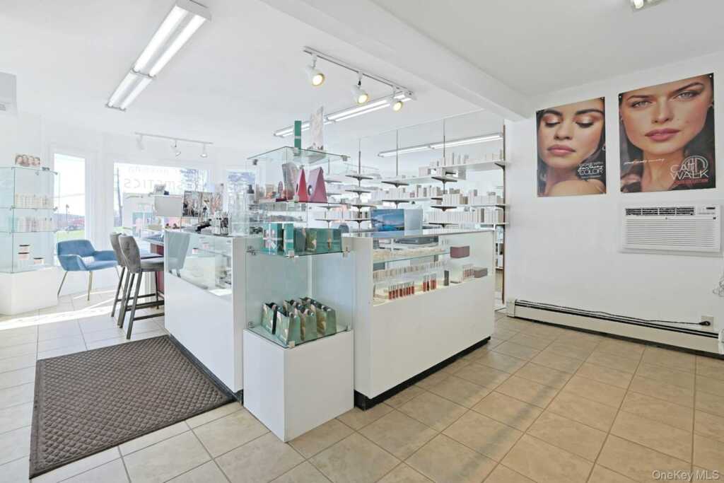 3 Grandview Avenue, Nanuet, NY 10954 - Photo 8 of 38